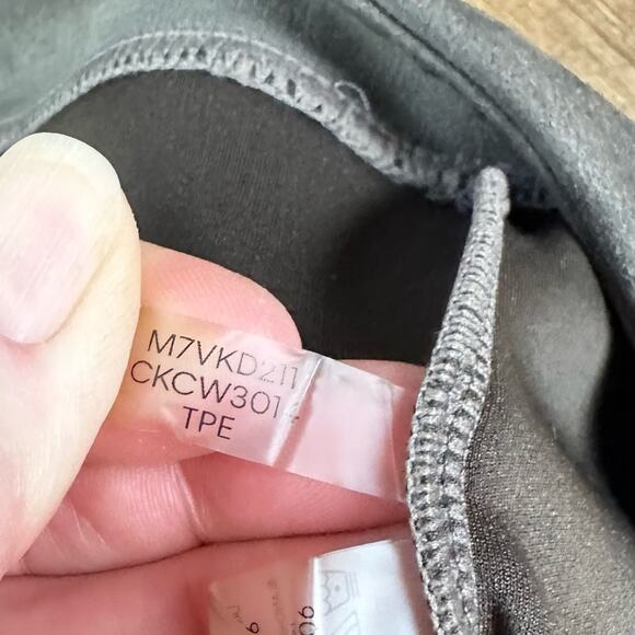 Calvin Klein Faux Suede Casual Legging Pull on Ankle Pant Taupe Sz Large - Picture 5 of 8